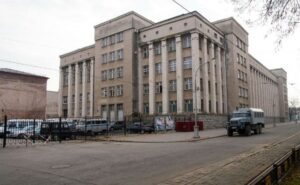 Здание бывшего училища МВД передадут Верховному суду республики